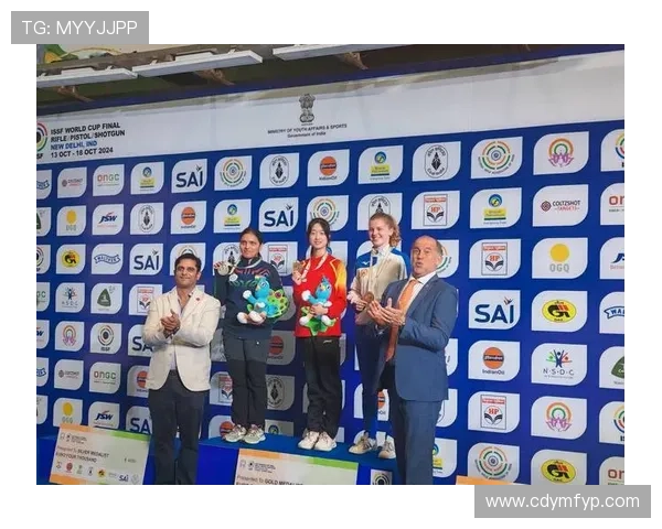 女子三千接力中国夺首美国犯规